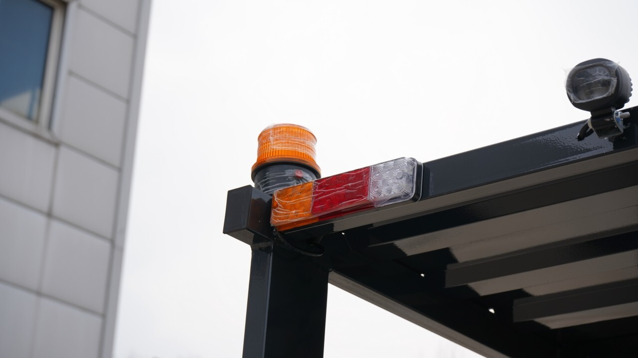 New 1.5 Ton Rated Capacity TYPHON Electric Forklift Lifter w Side Shift, 3 Stage