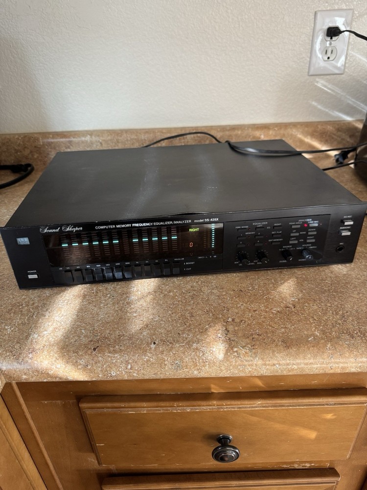Rare ADC SS-425x Computer Memory Frequency Equalizer/Analyzer