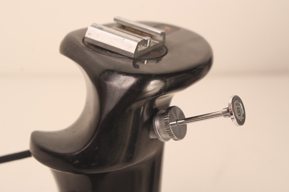 Stitz Medium Format Camera Grip w/ Original Shutter Release Cable