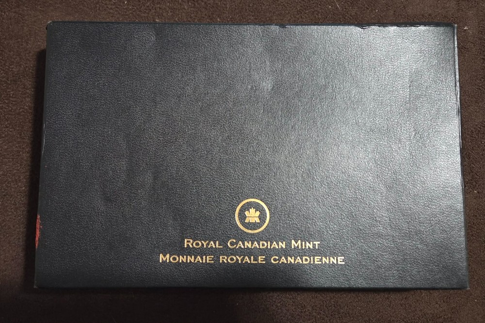 2012 Specimen Set: The Loonie, 25th Anniversary