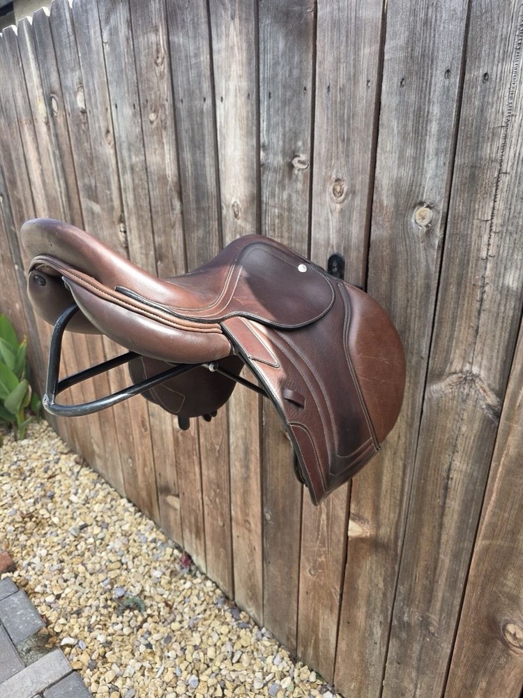 Devoucoux Brown Leather Jump Saddle + Wall Mount Rack