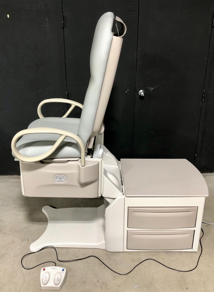 Brewer 6501 Access High-Low Exam Table