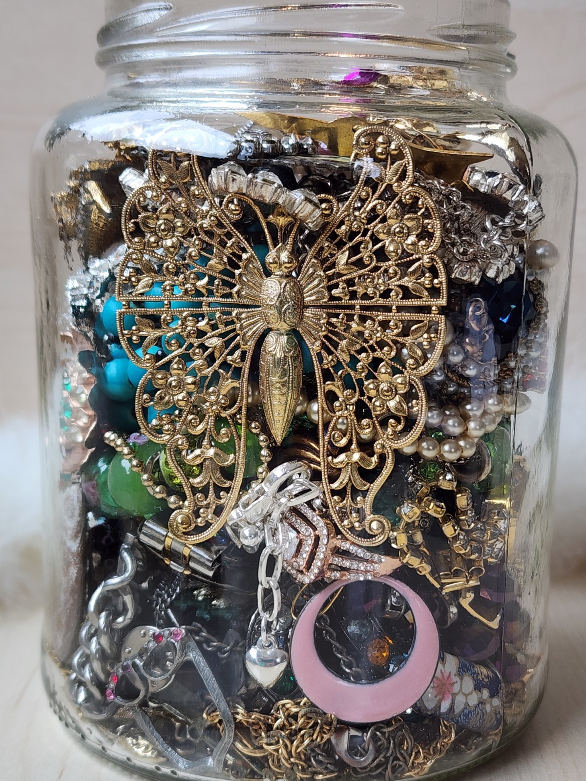 💎 Large Mystery Jewelry Jar- Mostly Wearable - Over 2lbs - Vintage lot