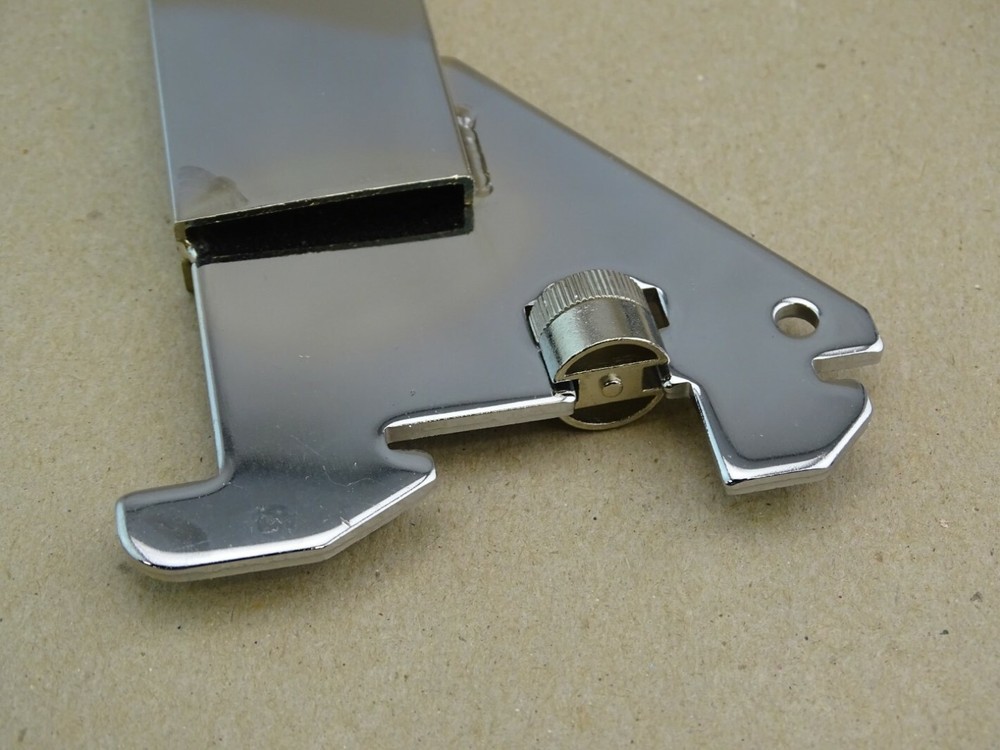 (10) Merchandising Display Chrome Rectangular Tubing , Style#B 120 06