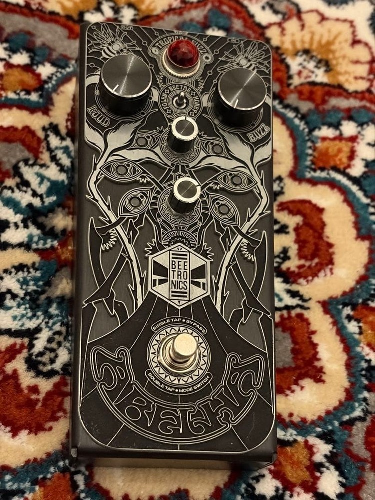 Beetronics Abelha Tropical Fuzz Guitar Effects Pedal