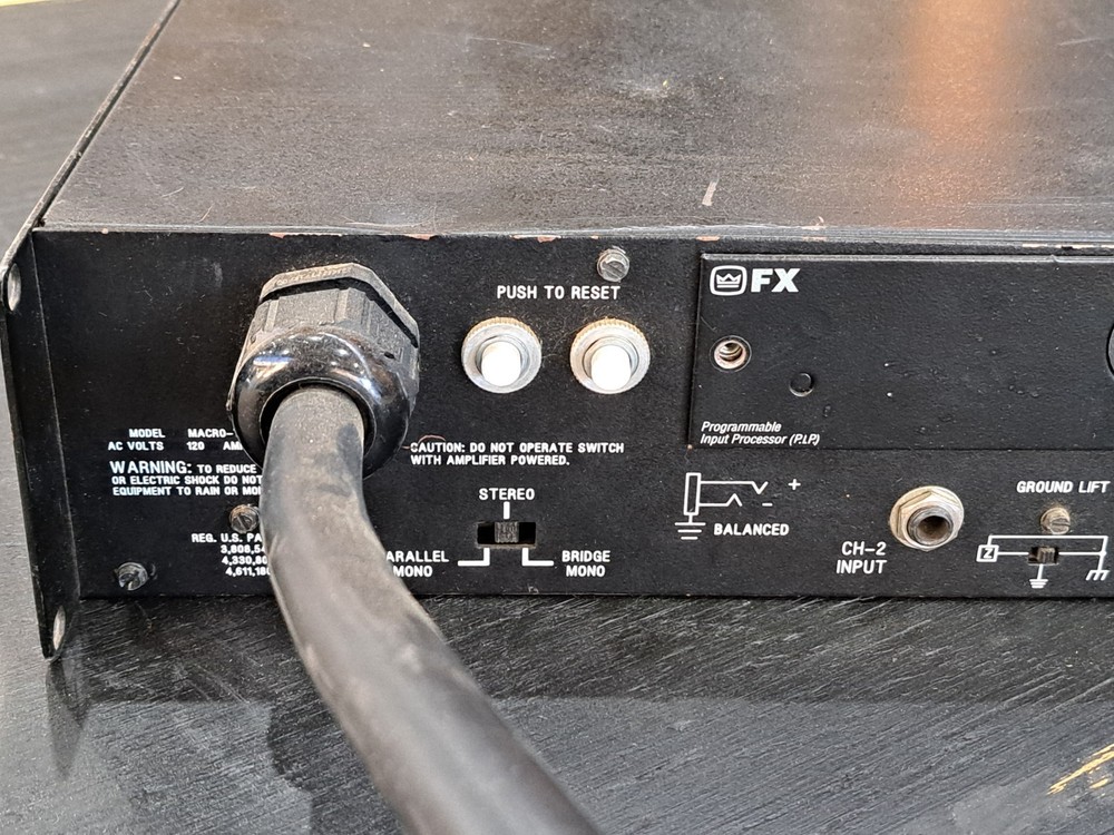 Crown Macro-Tech 2400 2-Channel Power Amplifier