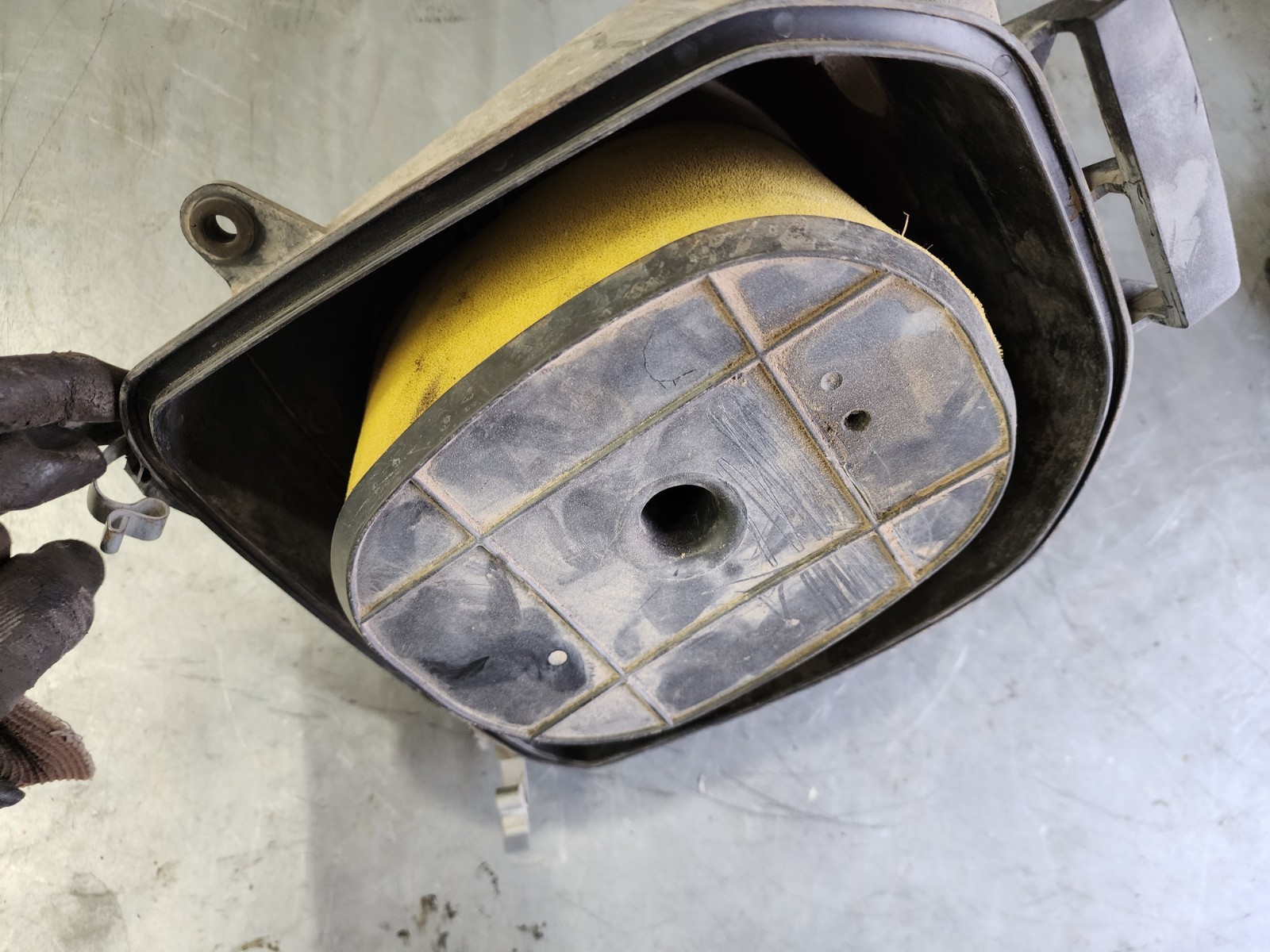 12 - 15 Kawasaki Brute Force 750 Airbox Air Box 11010-0152