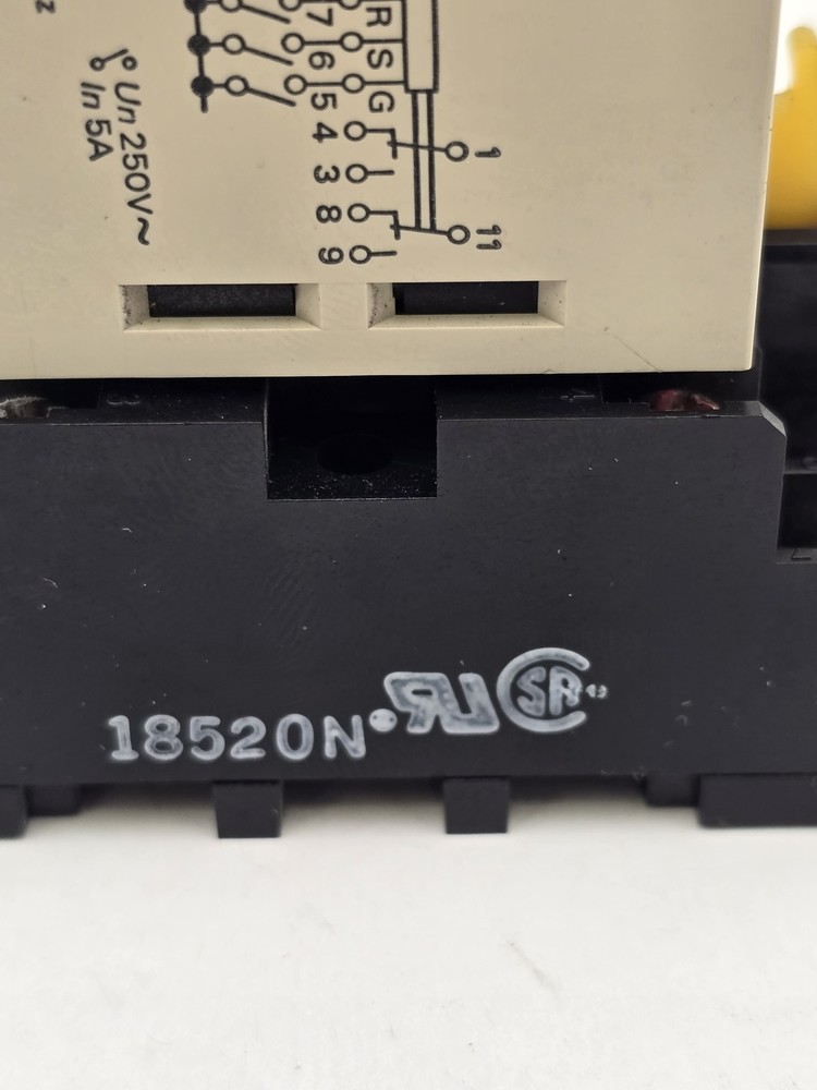 Omron H3CR-A 24VDC Solid State Multifunctonal Timer Contact 5A 250V 2-M4X30 Base