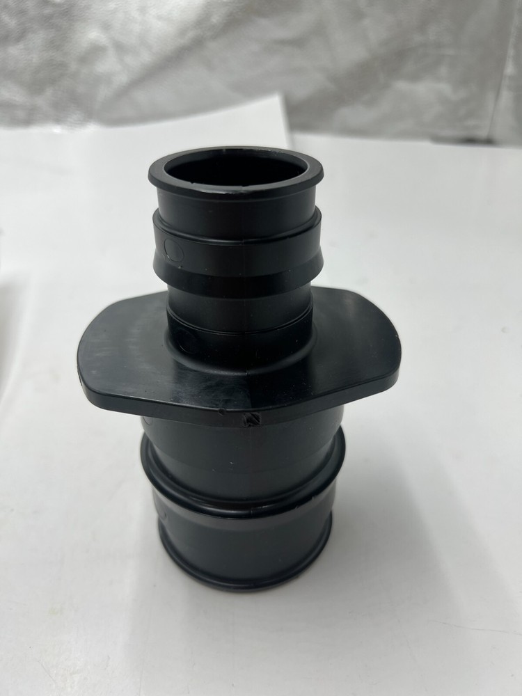 Q4773020 Uponor 3" PEX x 2" PEX Reducing Coupling 114902