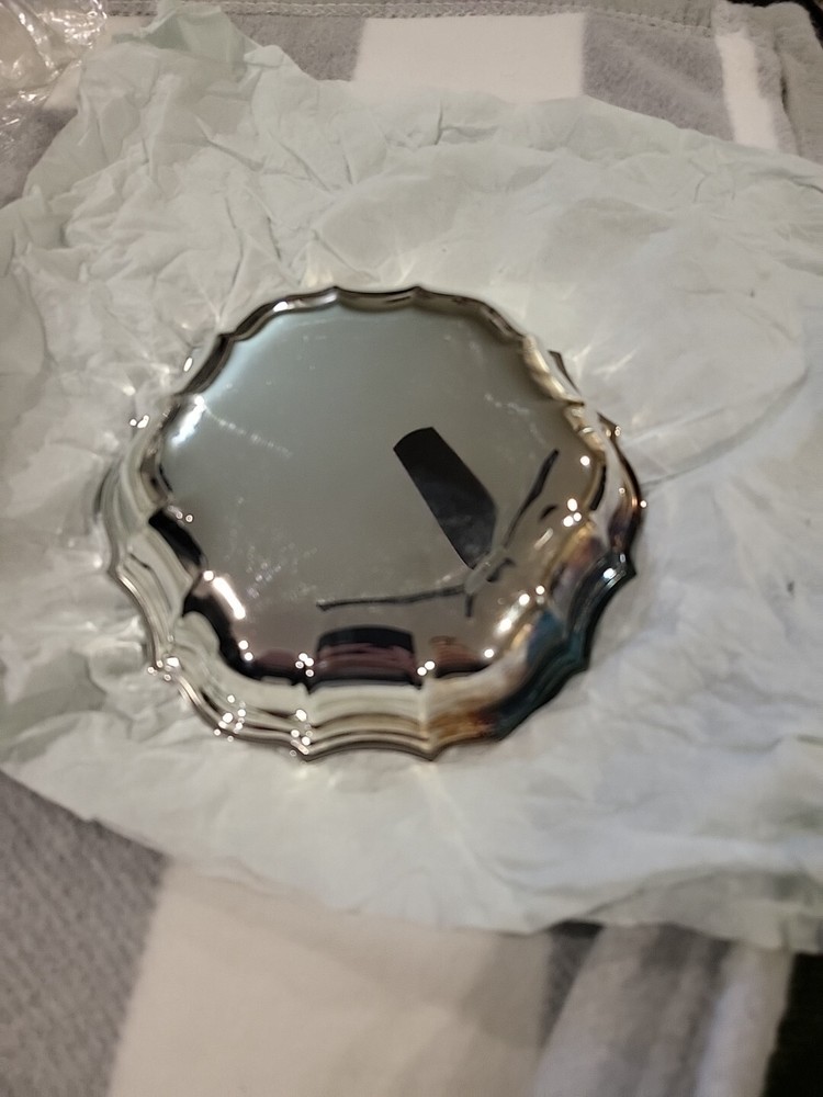 ONEIDA STAINLESS BON BON & MINT DISH USED