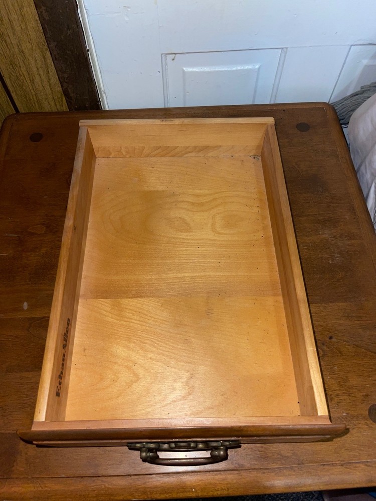 vintage Ethan Allen Heirloom nutmeg maple square end table