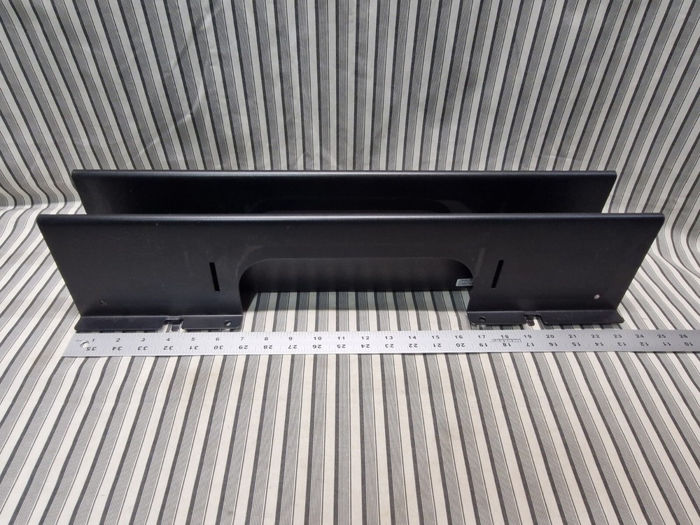 APC AR8172BLK Solid Cable Partition for NetShelter 750mm Front Wide Enclosure