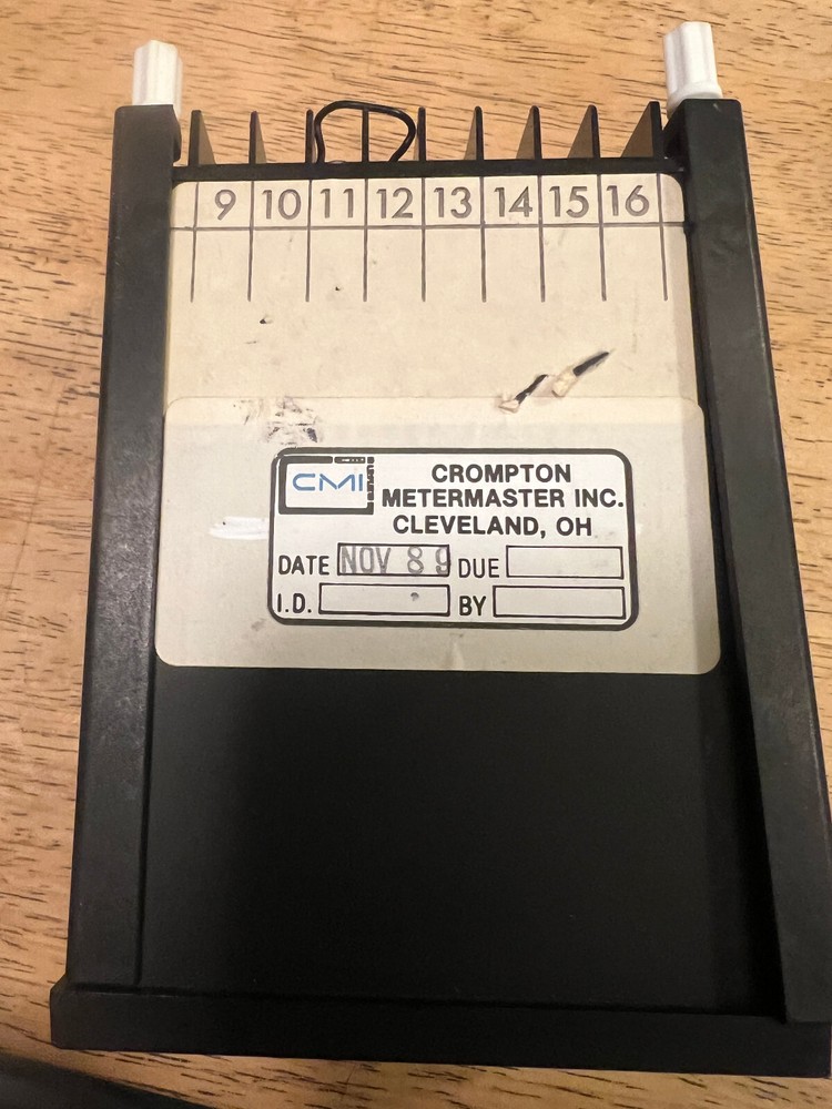 CROMPTON INSTRUMENTS 262-DDV DIGITAL D/C VOLT METER