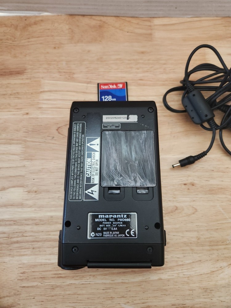 Marantz PMD660 Professional Solid State Recorder w/power adapter and 128mb card