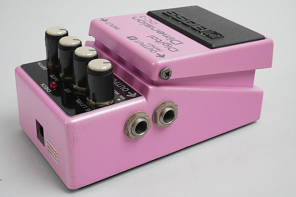 BOSS DC-3 Digital Space-D Guitars Effect Pedal USED