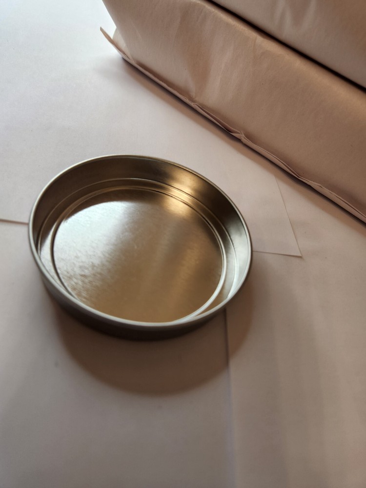 Empty Tins 8oz (24 tins/lids)