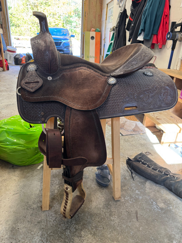 16 inch western saddle used
