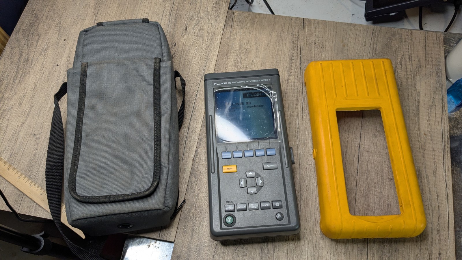 Fluke 98 Automotive Scopemeter Series II Oscilloscope