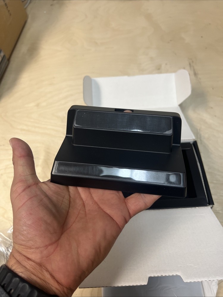 Ulanzi D200 Production Console Studio Controller for Vlog Content Creation Work