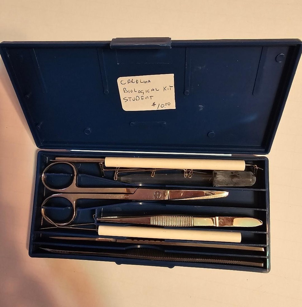 Intermediate Dissecting Set, Carolina Biological Supply Co
