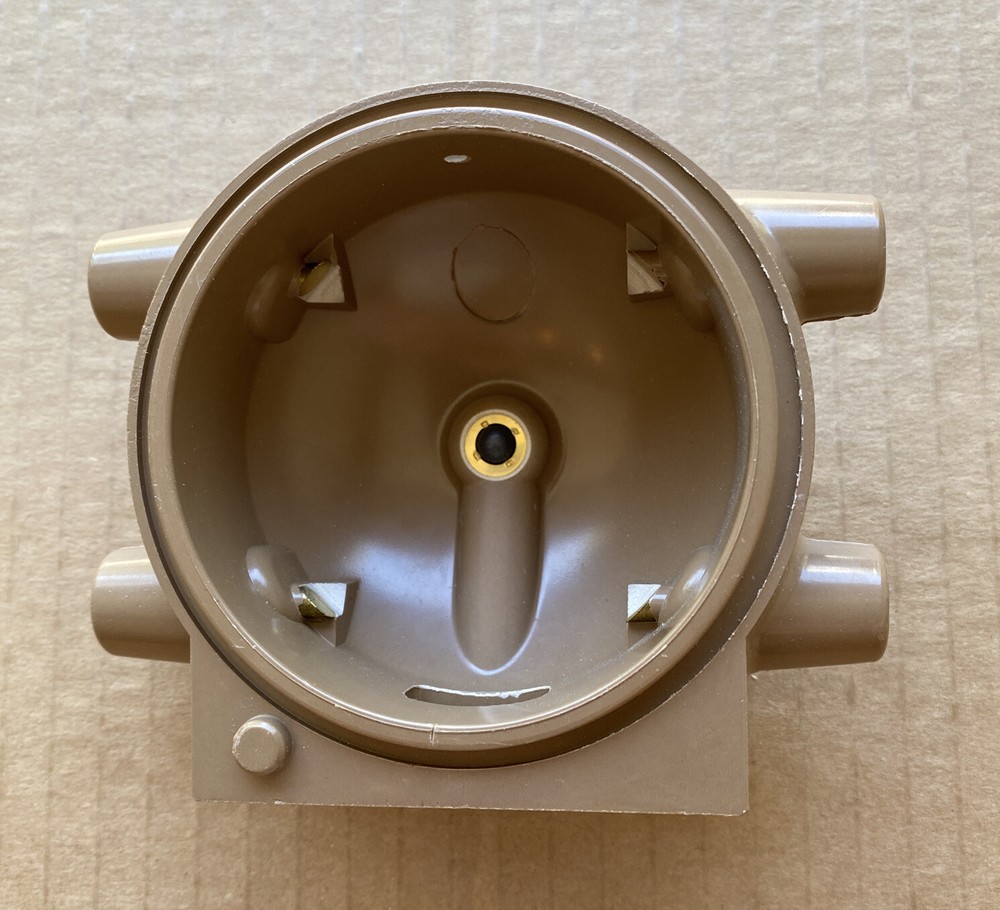 Wells Replaces F910 Ford Distributor Cap