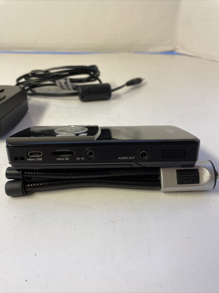 iGo Pocket Projector Slim DLP Texas Instruments: UP2020