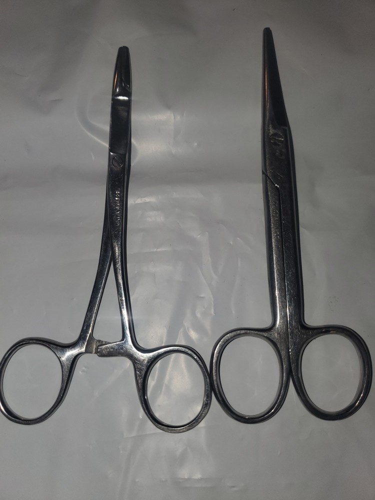 2 Pcs Surgical Instruments 5. 5" Serated forceps and 5.75"scissors