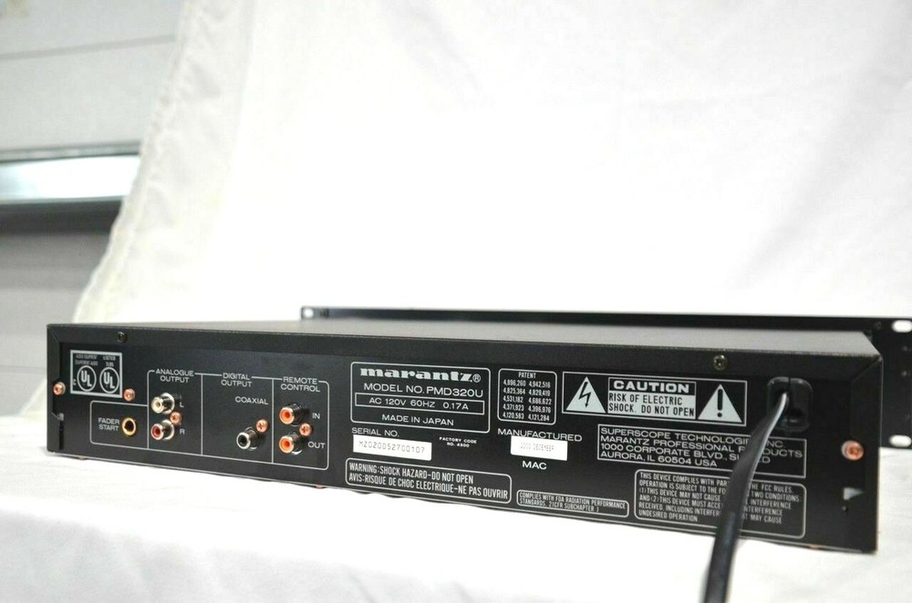 MARANTZ PMD320U PROFESSIONAL CD COMPACT DISC PLAYER W/POWER CORD (ONE)