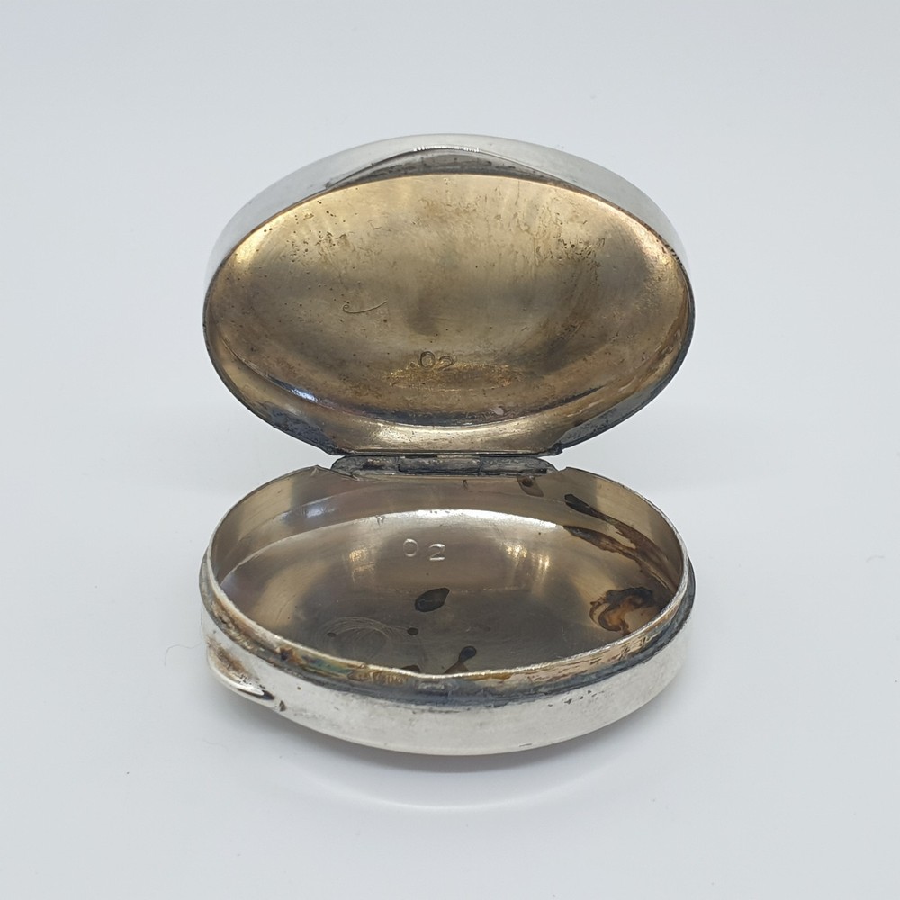 Vintage Italian 800 Solid Silver Black Enamel Small Snuff or Pill Box