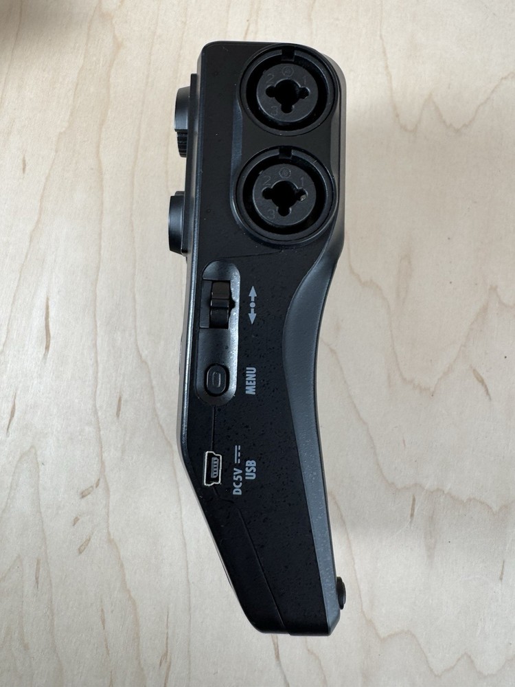 Zoom H6 Handheld Digital Recorder XLR In USB Interface Battery-Powered