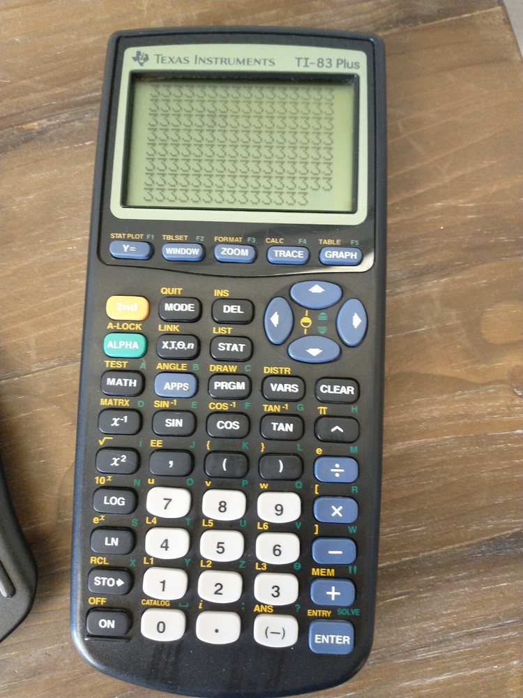 Texas Instruments TI-83 Plus Graphing Calculator *TESTED* small screen flaw