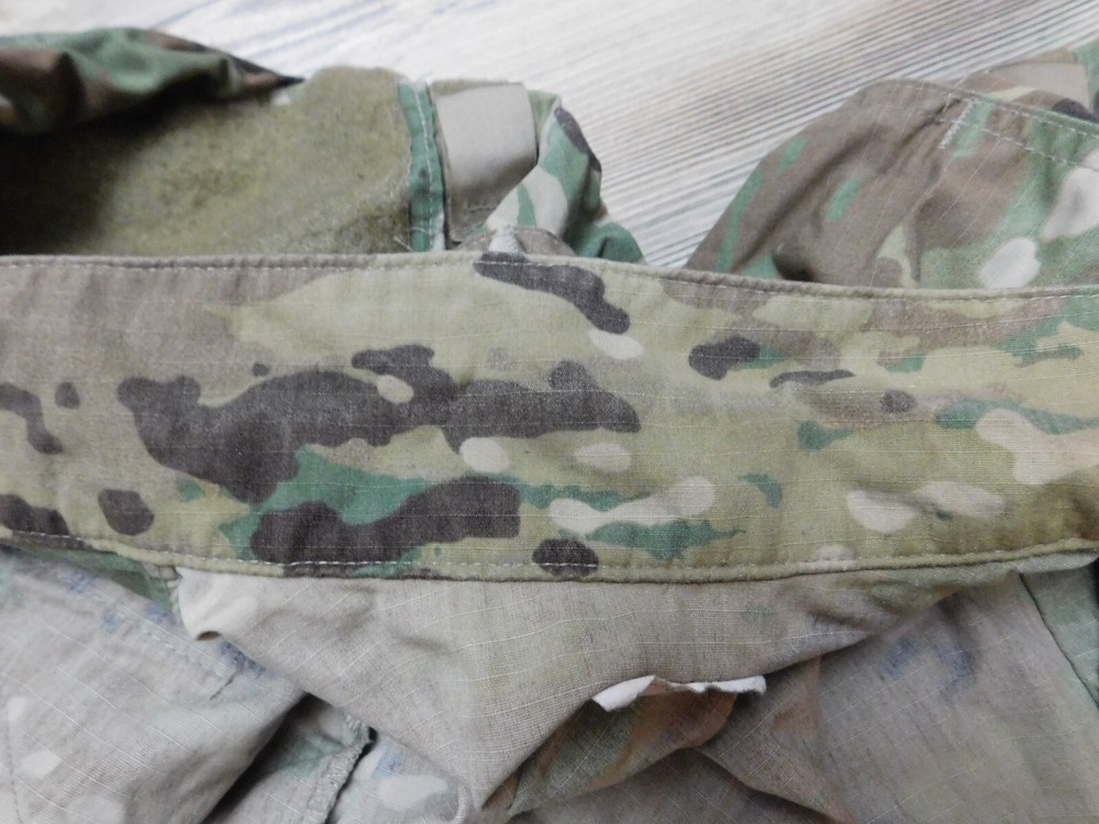 US ARMY OCP COAT SZ SMALL - LONG