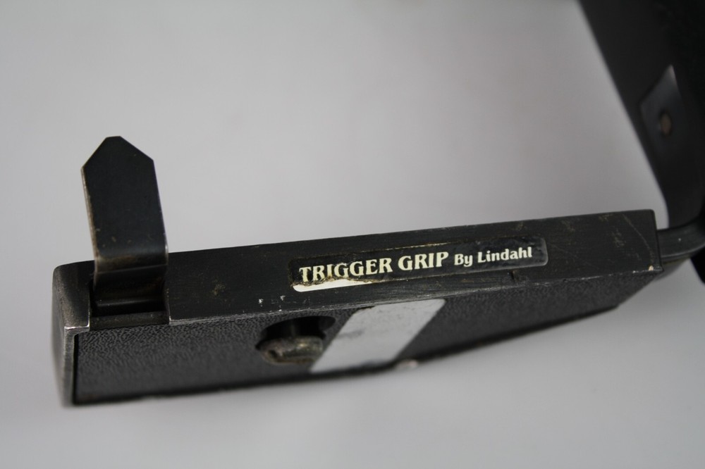 Lindahl Trigger Grip Flash Bracket Med. Format Hasselblad #17.0910