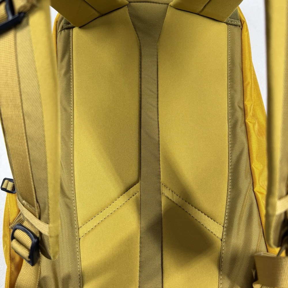 Mountain Hardware Camp 4 21L Backpack Yellow EUC