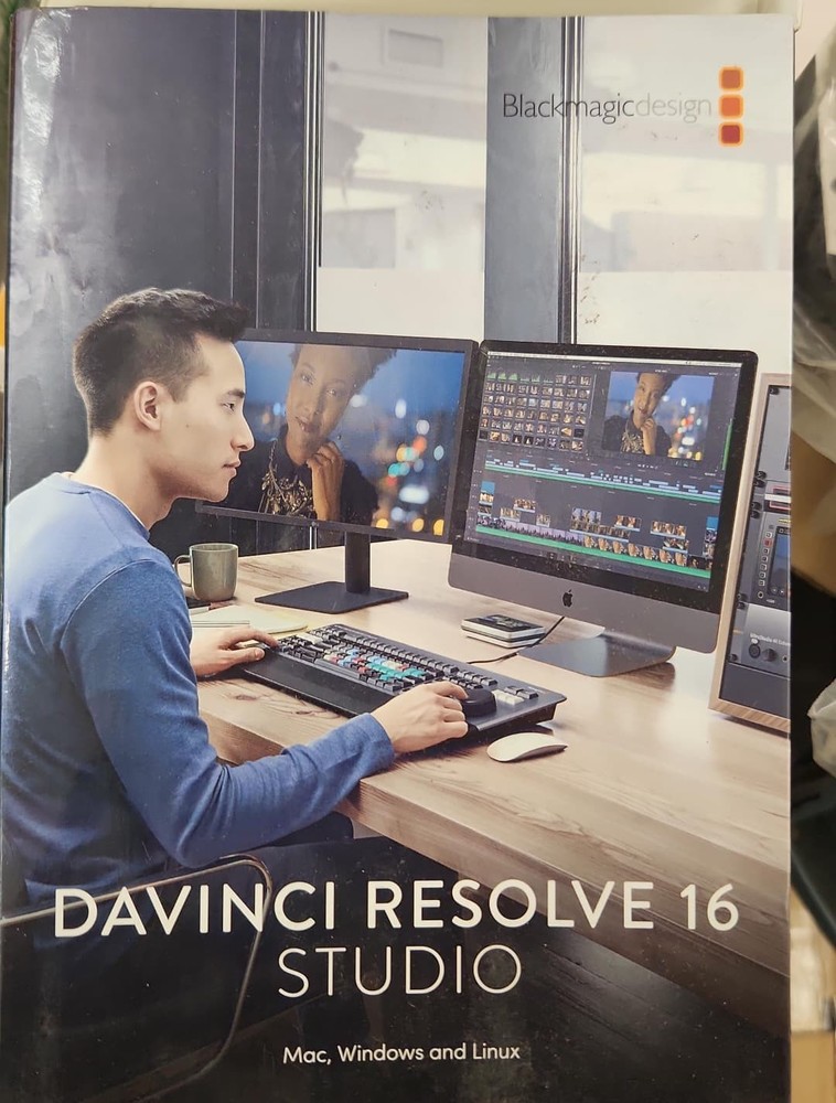 Open box DaVinci Resolve 16 Studio