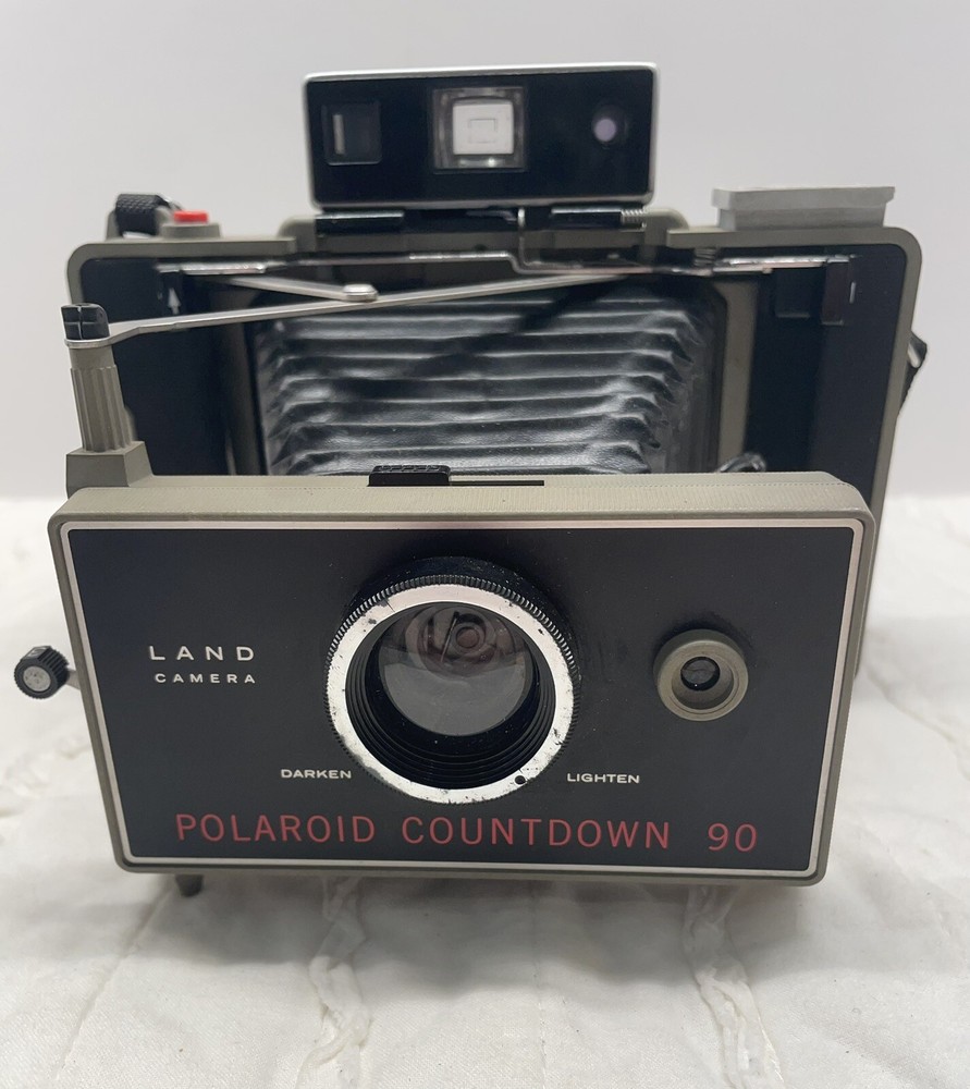 Polaroid Countdown 90 Automatic Land Camera with Flash