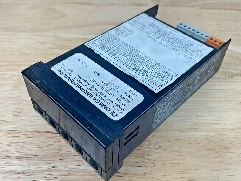 Omega Engineering DP25B-E-AR Process Panel Meter
