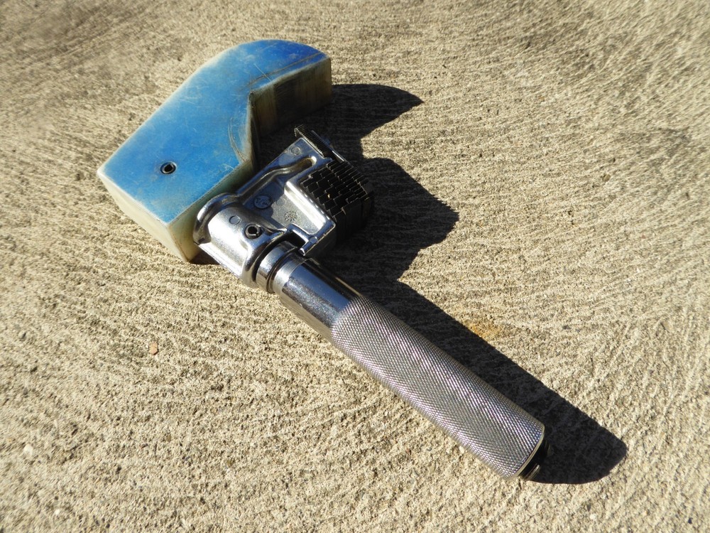 POWER TEAM 7402 Universal Outside Thread Chaser