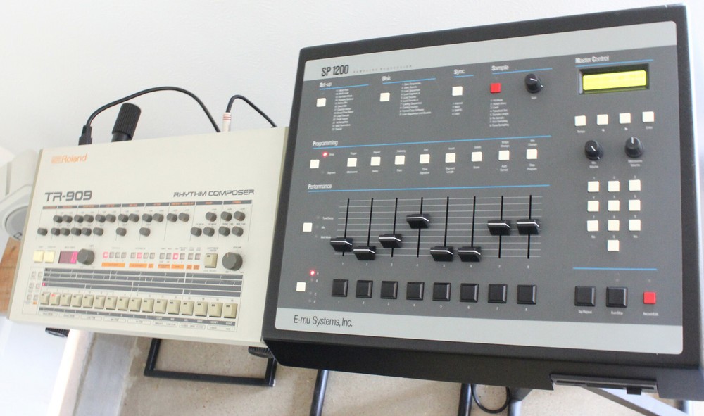 Akai MPC 2000 Format Floppy Disk Sample Library TR 909 Drums Sampled Into SP1200