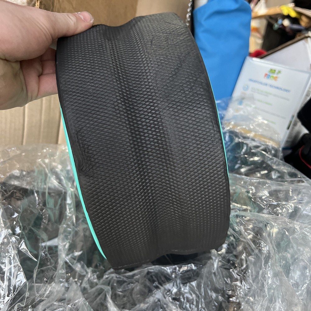 YOGI GRIPS Back Stretcher Cracker Roller (Medium) 10.63”