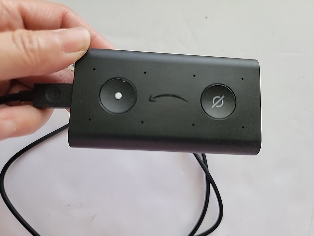 Amazon Echo Auto BP39CN Alexa Car Smart Assistant w Cable
