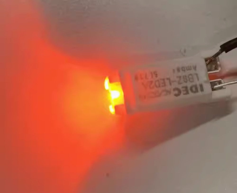 1PC New IDEC Push-button bulb LB9Z-LED2PW white AC/DC24V #LL