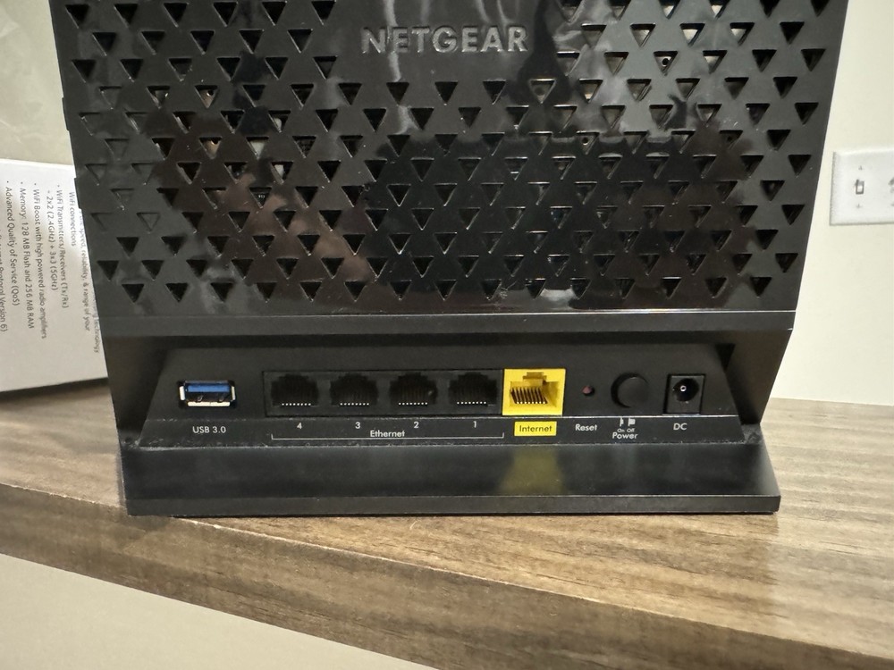 Router, Modem, Extender Bundle. Arris. Netgear