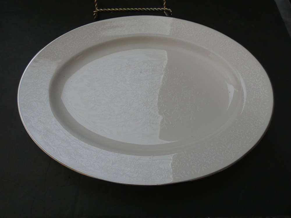 NORITAKE AFFECTION SERVING PLATTER 13 3/4 INCH 7192