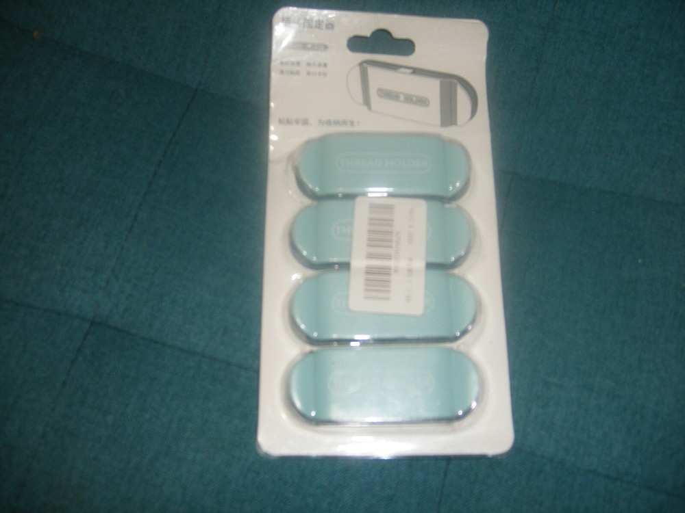 Set of 3 thread holder