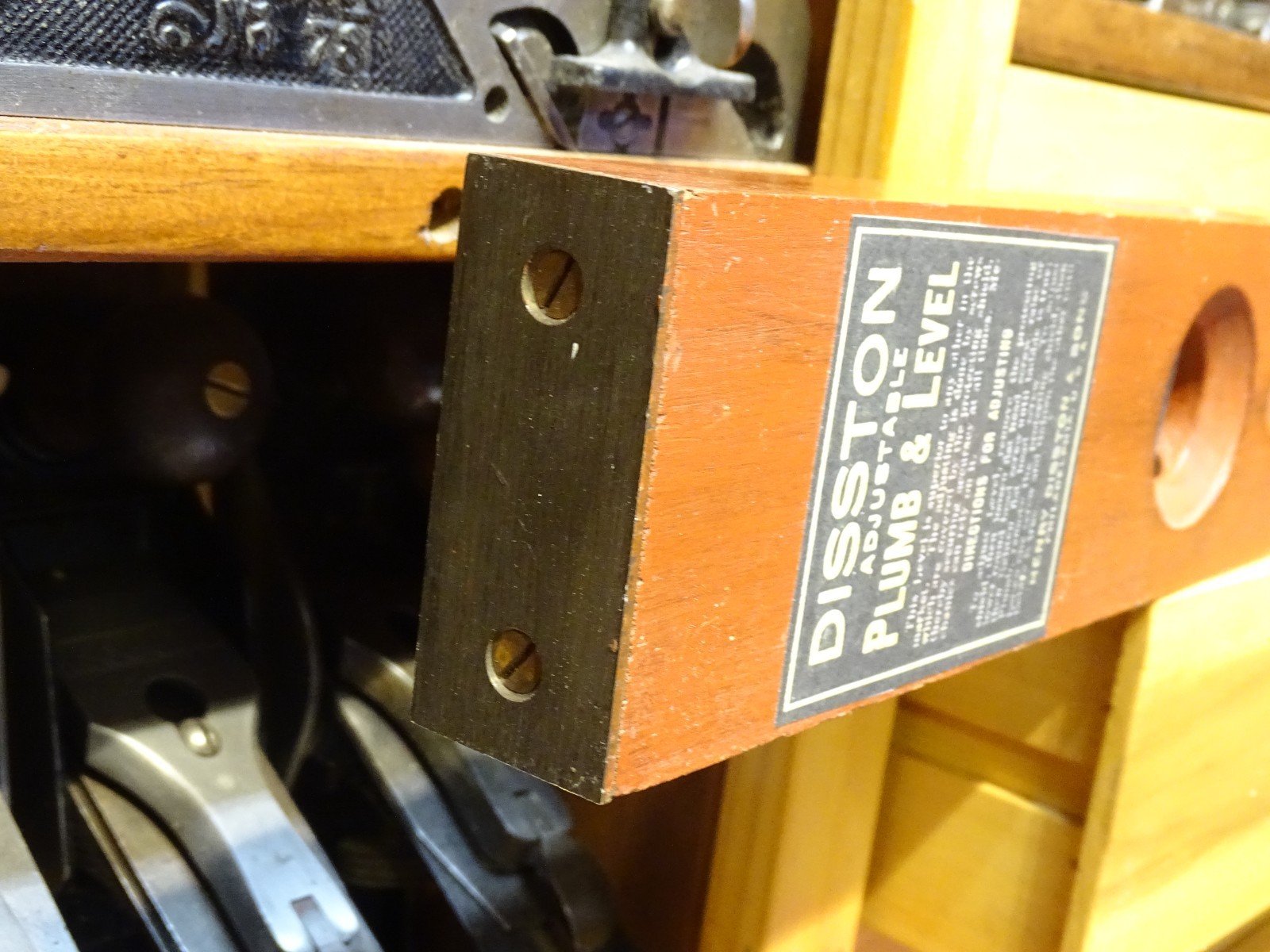 Disston 28" Plumb and Level No. 16 Adjustable, Original Finish, Paper Label