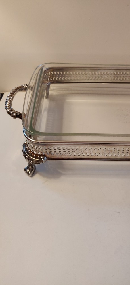 Wm Rogers Silver plated Casserole With Pyrex Glass Insert