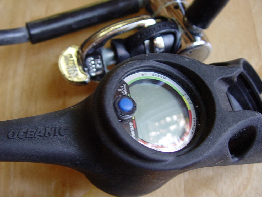 SCUBAPRO with Oceanic Gauges #2