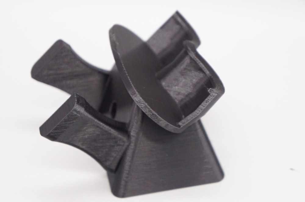 3D Printed Display Stand Holder for Nintendo GameCube Wired Controller