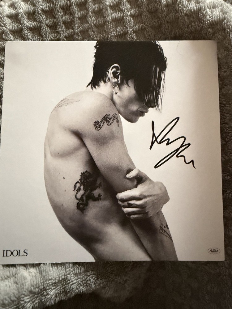Yungblud Idols Signed Insert